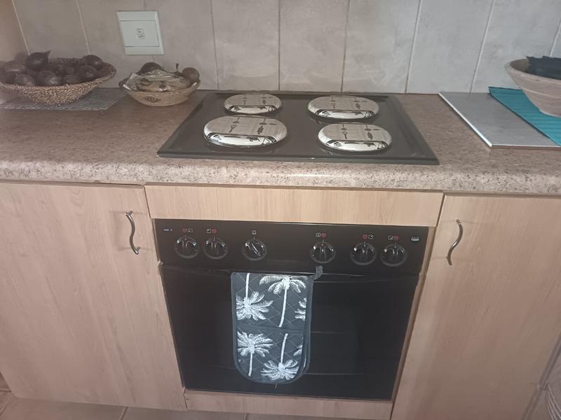 5 Bedroom Property for Sale in Stilbaai Rural Western Cape